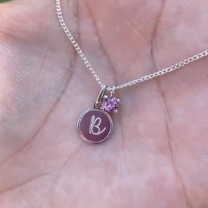 Collar Inicial con Piedra de Nacimiento